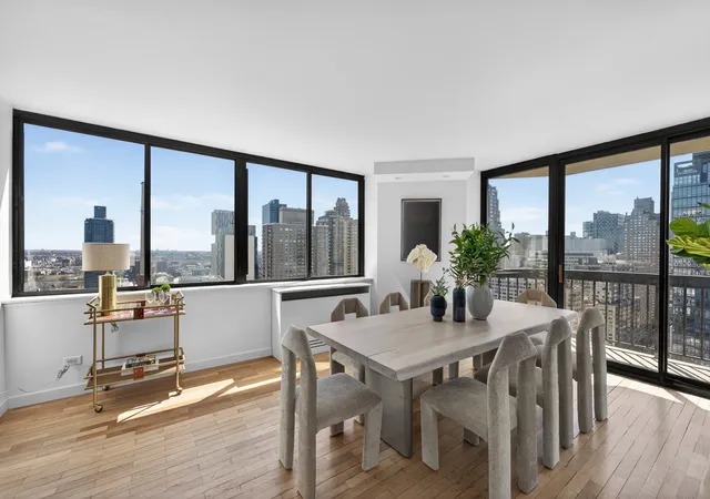 Listing Photo 3 - Condo for sale in building located at 330 E 75Th St, New York City, NY 10021 - Unit #28BC