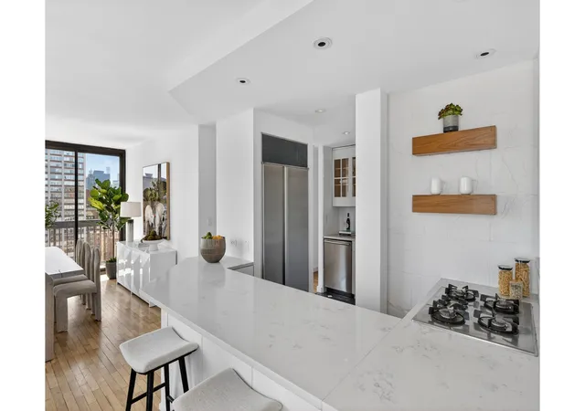 Listing Photo 5 - Condo for sale in building located at 330 E 75Th St, New York City, NY 10021 - Unit #28BC