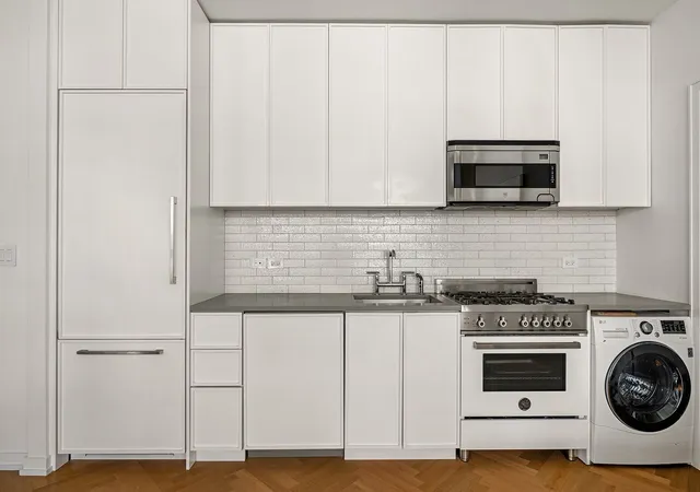 Photo 4 of House for sale at 184 Kent Ave #B506, New York City, NY 11249 | MLS# RLS20085096 | Listing updated on 2026-08-23
