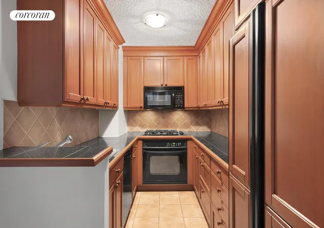Photo 3 of Condo for sale at 445 5th Avenue #16F, New York City, NY 10016 | MLS# RLS20085980 | Listing updated on 2026-08-23