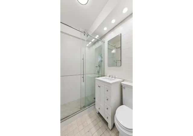 Photo 3 of Sale Pending at 1175 York Ave #8C, New York, NY 10065 | MLS# RLS20087429 | Listing updated on 2026-08-27