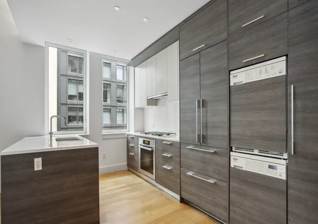 Photo 3 of Sale Pending at 101 Leonard St #5B, New York, NY 10013 | MLS# RLS20087963 | Listing updated on 2026-08-25