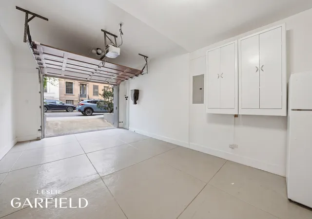 Photo 3 of Single family home for sale at 432 E 84th Street, New York, NY 10028 | MLS# RLS20087988 | Listing updated on 2026-08-24