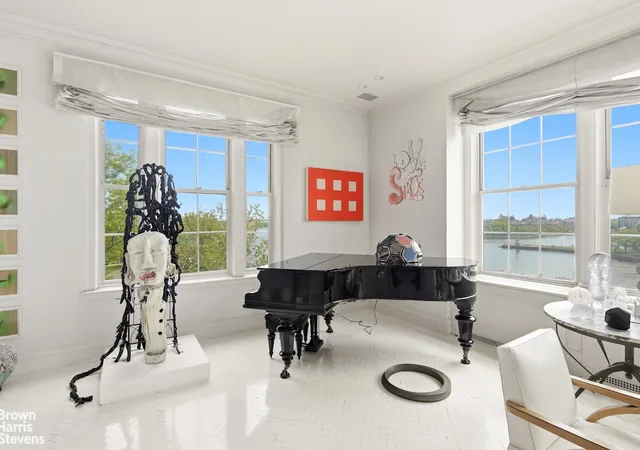 Photo 3 of House for sale at 10 Gracie Sq #4G, New York, NY 10028 | MLS# RLS20091513 | Listing updated on 2026-08-19