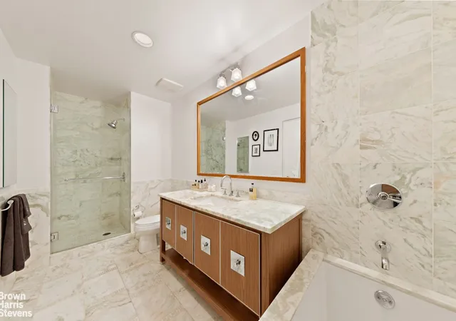 Photo 4 of Sale Pending at 200 W End Ave #6B, New York, NY 10023 | MLS# RLS20091366 | Listing updated on 2026-08-25