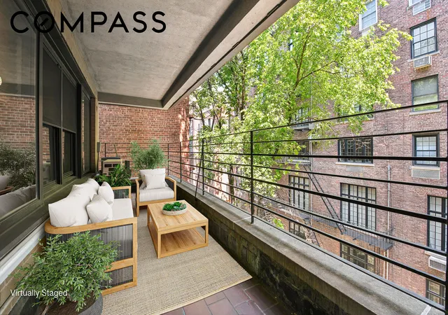 Listing Photo 4 - Condo for sale in building located at 177 E 77Th St, New York City, NY 10075 - Unit #5D