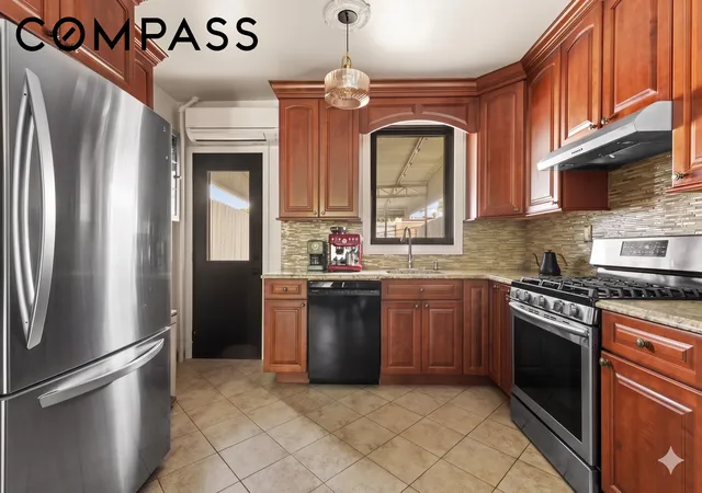 Photo 3 of Sale Pending at 570 19th Street, Brooklyn, NY 11218 | MLS# RLS20092909 | Listing updated on 2026-08-18