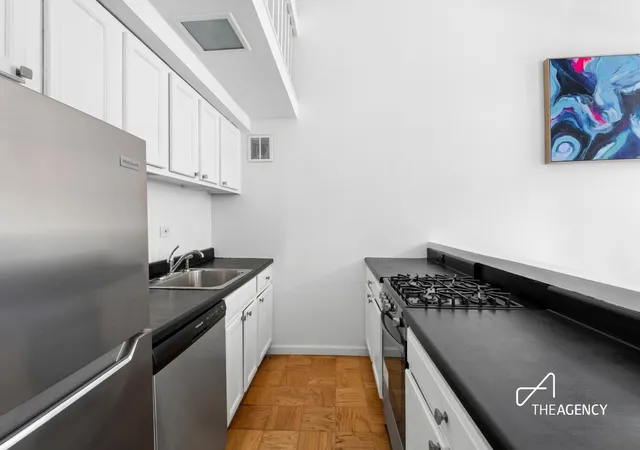 Photo 3 of Sale Pending at 350 E 62nd Street #1M, New York, NY 10065 | MLS# RLS20094088 | Listing updated on 2026-08-19