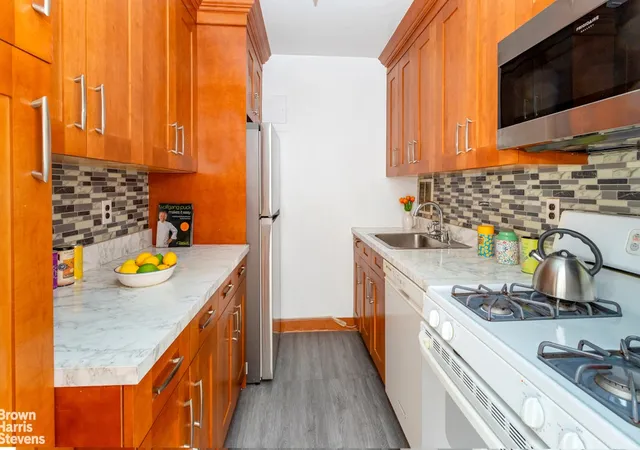 Listing Photo 5 - Condo for sale in building located at 130 E 18Th St, New York, NY 10003 - Unit #5D