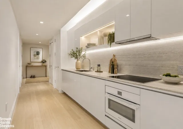 Photo 3 of House for sale at 1 Wall St #924, New York, NY 10005 | MLS# RLS20094809 | Listing updated on 2026-08-18