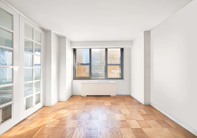 Listing Photo 5 - Condo for sale in building located at 220 E 57Th St, New York, NY 10022 - Unit #14J