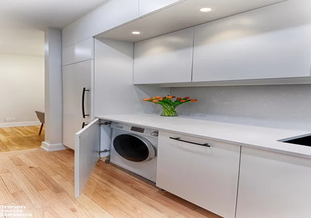 Photo 3 of Sale Pending at 527 E 72nd Street #1B, New York, NY 10021 | MLS# RLS20096395 | Listing updated on 2026-08-25