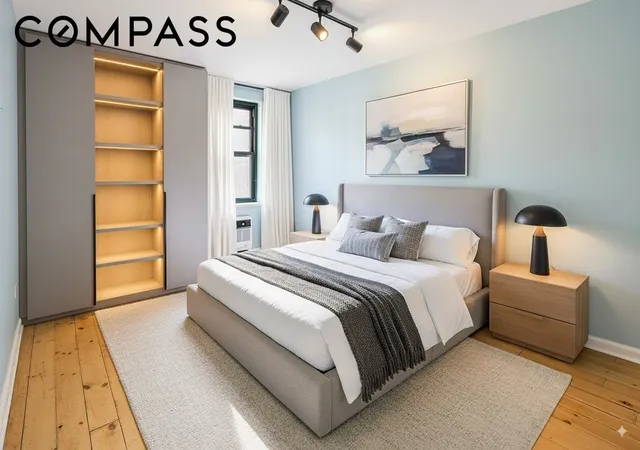 Photo 3 of Sale Pending at 129 Barrow St #3A, New York, NY 10014 | MLS# RLS20096661 | Listing updated on 2026-08-21