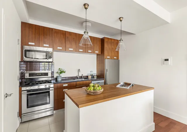 Photo 3 of Sale Pending at 355 Stratford Rd #5/C, New York City, NY 11218 | MLS# RLS20096818 | Listing updated on 2026-08-19