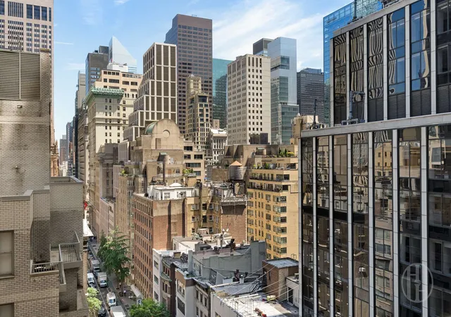 Photo 4 of House for sale at 77 W 55th Street #16B, New York, NY 10019 | MLS# RLS20097748 | Listing updated on 2026-08-20