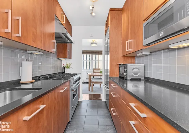 Photo 3 of Sale Pending at 1175 York Ave #PHB5, New York, NY 10065 | MLS# RLS20099203 | Listing updated on 2026-08-24