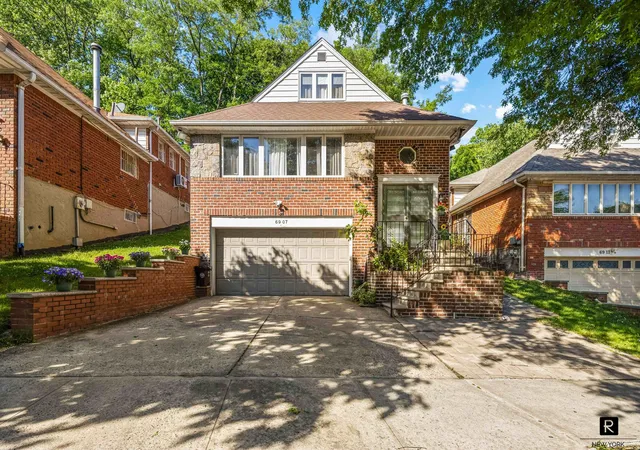 Single family home for sale at 69-07 Little Neck Pkwy, New York City, NY 11004 | MLS# RLS20099616