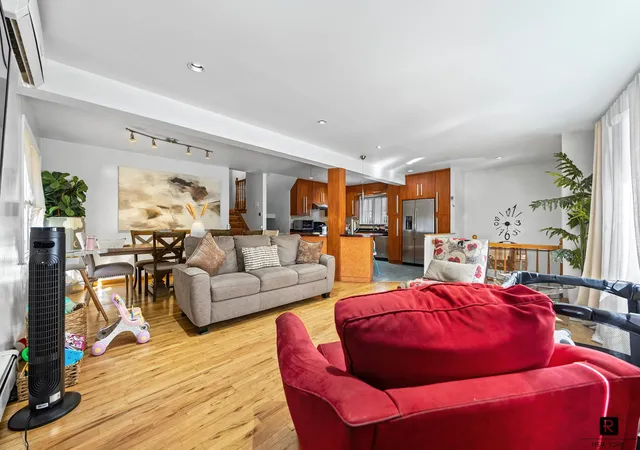 Photo 3 of Single family home for sale at 69-07 Little Neck Pkwy, New York City, NY 11004 | MLS# RLS20099616 | Listing updated on 2026-08-20