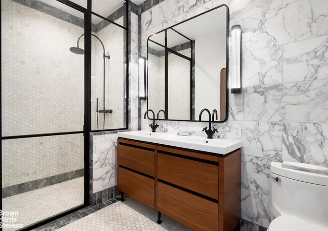 Photo 4 of House for sale at 21 India St #33B, Brooklyn, NY 11222 | MLS# RLS20100160 | Listing updated on 2026-08-23