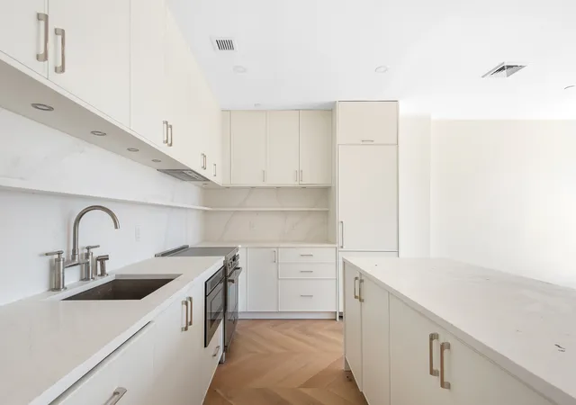 Photo 3 of Condo for sale at 222 16th Street #5E, New York City, NY 11215 | MLS# RLS20100793 | Listing updated on 2026-08-18