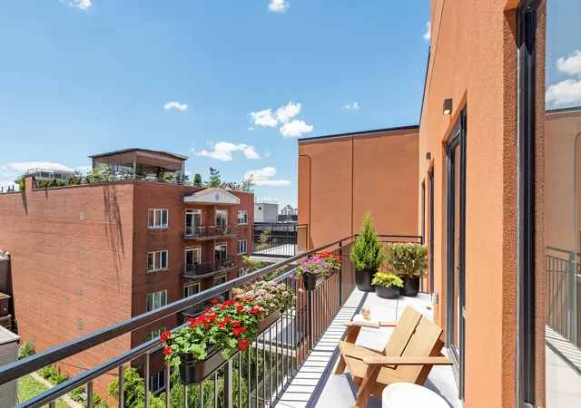 Photo 3 of House for sale at 222 16th Street #5E, New York City, NY 11215 | MLS# RLS20100793 | Listing updated on 2026-08-18