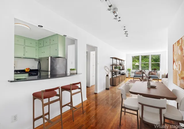 Photo 1 of Sale Pending at 415 Argyle Rd #4A, New York City, NY 11218 | MLS# RLS20101106 | Listing updated on 2026-08-19
