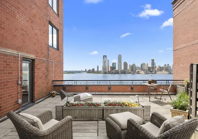 Photo 1 of Sale Pending at 377 Rector Pl #14-B, New York City, NY 10280 | MLS# RLS20101719 | Listing updated on 2026-08-24