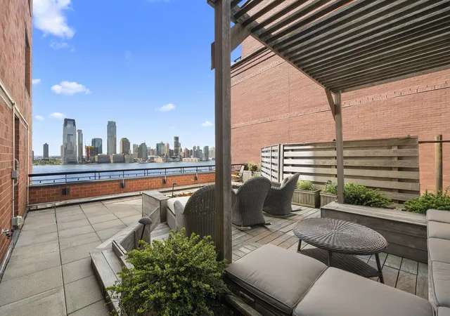 Photo 2 of Sale Pending at 377 Rector Pl #14-B, New York City, NY 10280 | MLS# RLS20101719 | Listing updated on 2026-08-24