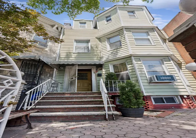 Photo 1 of Townhouse for sale at 285 Winthrop St, Brooklyn, NY 11225 | MLS# RLS20103290 | Listing updated on 2026-08-24
