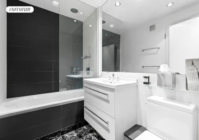 Photo 4 of Sale Pending at 11 E 29th Street #43C, New York City, NY 10016 | MLS# RLS20103292 | Listing updated on 2026-08-18