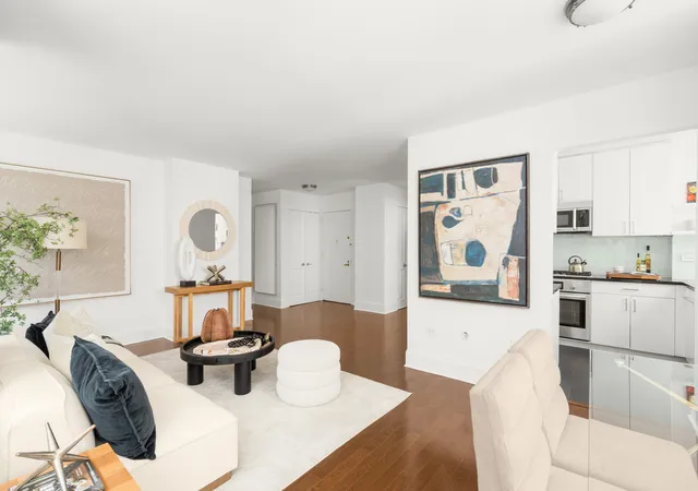 Photo 3 of Sale Pending at 300 E 64th Street #9A, New York City, NY 10021 | MLS# RLS20103505 | Listing updated on 2026-08-21