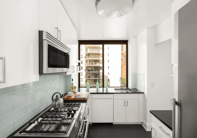 Photo 4 of Sale Pending at 300 E 64th Street #9A, New York City, NY 10021 | MLS# RLS20103505 | Listing updated on 2026-08-21