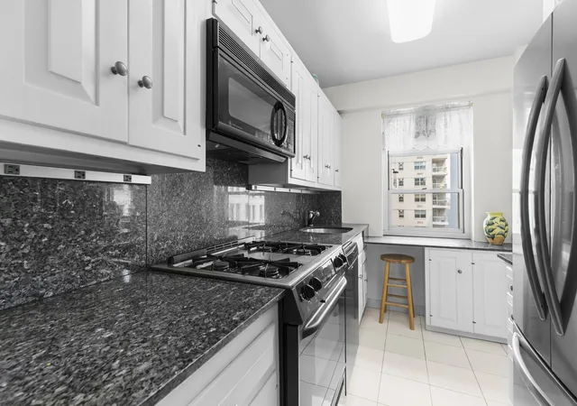 Photo 4 of Sale Pending at 70 E 10th Street #10L, New York City, NY 10003 | MLS# RLS20103993 | Listing updated on 2026-08-18