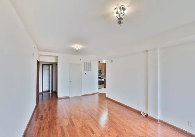 2nd image of 842 Ocean Pkwy #8A, Brooklyn, NY 11230 | MLS# RLS20104241