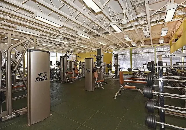 Photo 4 of Sale Pending at 5800 Arlington Ave #18J, New York City, NY 10471 | MLS# RLS20104850 | Listing updated on 2026-08-18