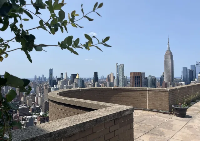 1st image of 330 E 38th St #PHC, New York City, NY 10016 | MLS# RLS20105606