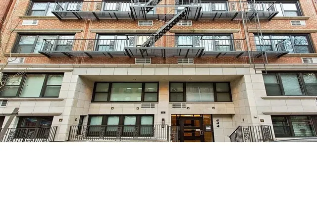 Photo 2 of Sale Pending at 444 E 87th Street #2E, New York City, NY 10128 | MLS# RLS20106141 | Listing updated on 2026-08-25