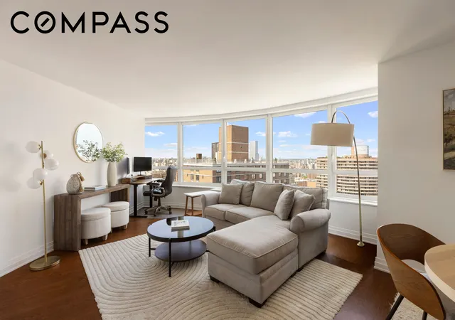 Photo 2 of Sale Pending at 200 E 94th Street #2915, New York City, NY 10128 | MLS# RLS20104224 | Listing updated on 2026-08-21
