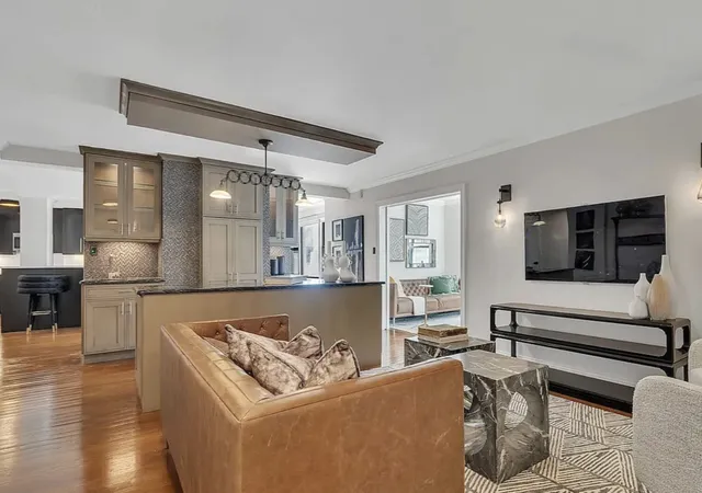 Listing Photo 5 - Condo for sale in building located at 333 E 34Th St, New York City, NY 10016 - Unit #4DE