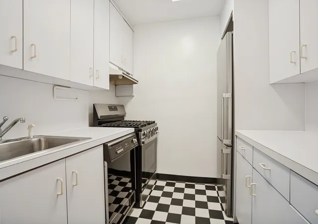 Photo 3 of House for sale at 207 E 74th Street #2C, New York City, NY 10021 | MLS# RLS20106550 | Listing updated on 2026-07-31