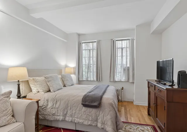 Photo 3 of Condo for sale at 320 E 42nd Street #817, New York City, NY 10017 | MLS# RLS20107009 | Listing updated on 2026-08-23