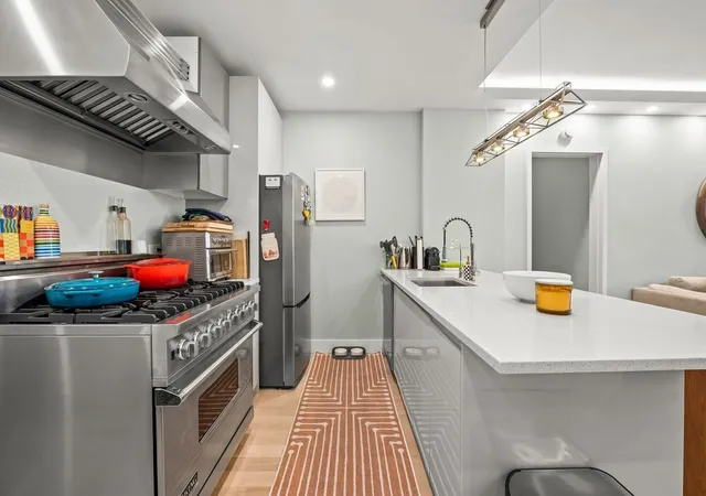 Photo 3 of Condo for sale at 2 26 50th Avenue #3DE, New York City, NY 11101 | MLS# RLS20107652 | Listing updated on 2026-08-21