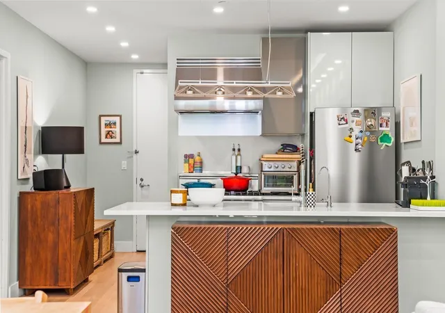 Photo 3 of House for sale at 2-26 50th Avenue #3DE, New York City, NY 11101 | MLS# RLS20107652 | Listing updated on 2026-08-21