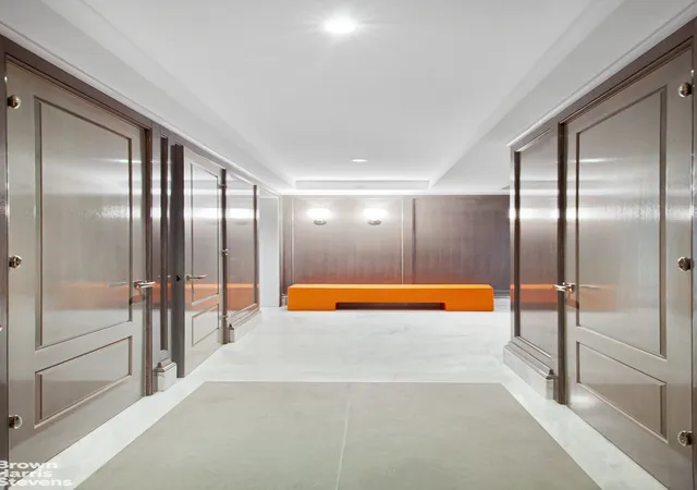 Photo 4 of House for sale at 21 E 61st Street #9F, New York City, NY 10065 | MLS# RLS20107661 | Listing updated on 2026-08-24