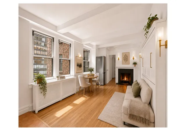 Photo 1 of Condo for sale at 10 Mitchell Pl #9E, New York City, NY 10017 | MLS# RLS20108341 | Listing updated on 2026-08-25