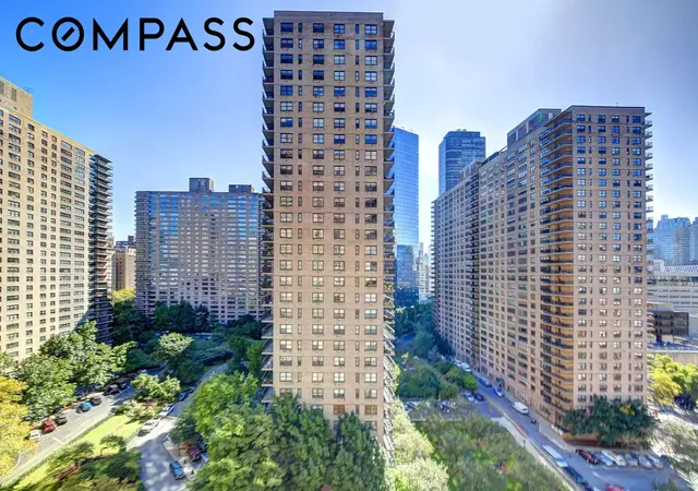 Photo 2 of Condo for sale at 165 W End Ave #20K, New York City, NY 10023 | MLS# RLS20108401 | Listing updated on 2026-08-10