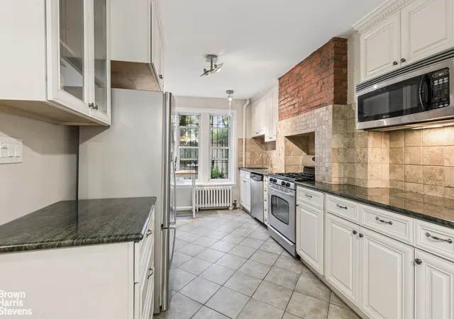 Photo 3 of Single family home for sale at 263 Bainbridge St, New York City, NY 11233 | MLS# RLS20108745 | Listing updated on 2026-08-23