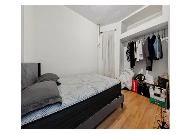 Photo 3 of House for sale at 172 E 112th Street, New York City, NY 10029 | MLS# RLS20108913 | Listing updated on 2026-08-20