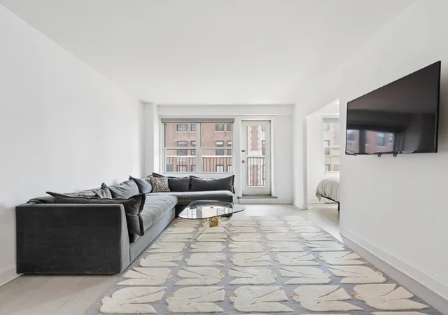 Photo 2 of Condo for sale at 1199 Park Ave #16E, New York City, NY 10128 | MLS# RLS20109724 | Listing updated on 2026-08-21
