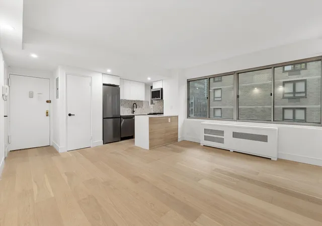 Photo 2 of Condo for sale at 225 E 46th Street #12H, New York City, NY 10017 | MLS# RLS20109874 | Listing updated on 2026-08-23